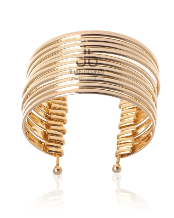Juan Bernal Brazaletes^Brazalete Rodas dorado