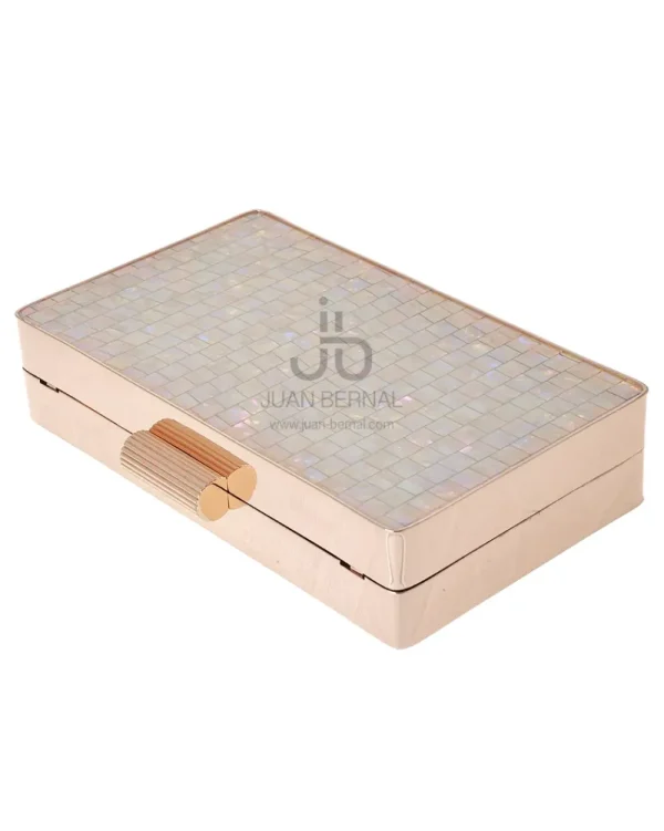 Juan Bernal Clutch^Clutch Neka reflejos