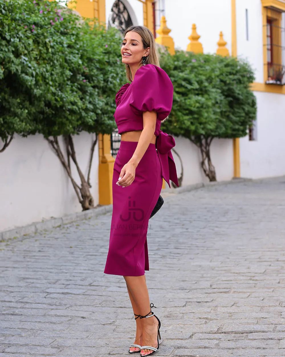 top_paloma_berenjena_2.webp Juan Bernal Vestidos^Top Paloma berenjena